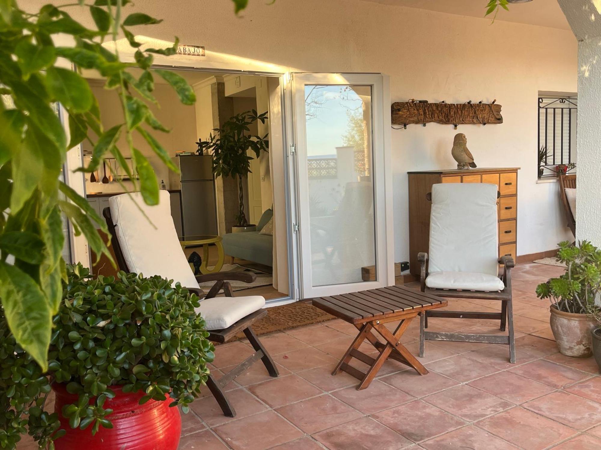 קוניל דה לה פרונטרה Arriba Stijlvol Appartement Met Zwembad En Tuin מראה חיצוני תמונה