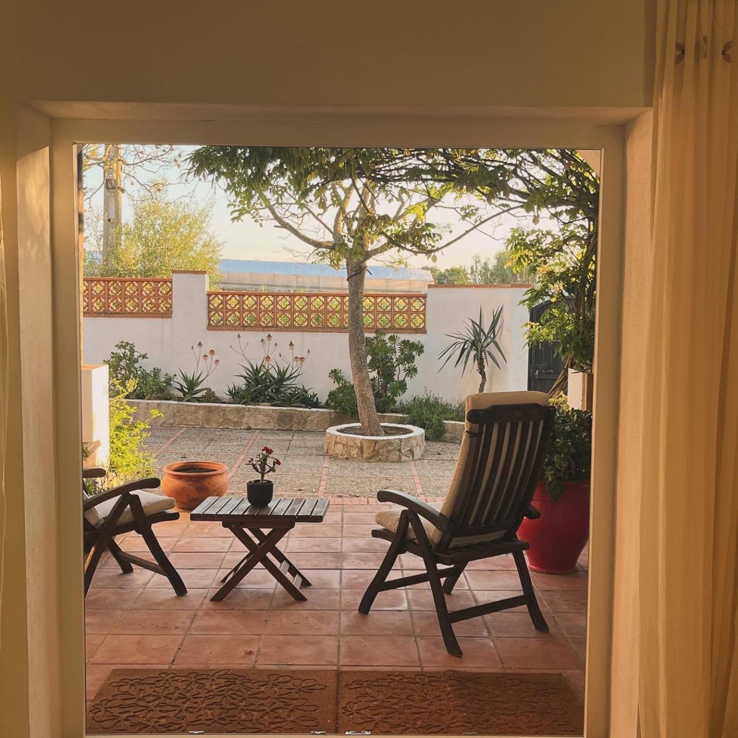קוניל דה לה פרונטרה Arriba Stijlvol Appartement Met Zwembad En Tuin מראה חיצוני תמונה