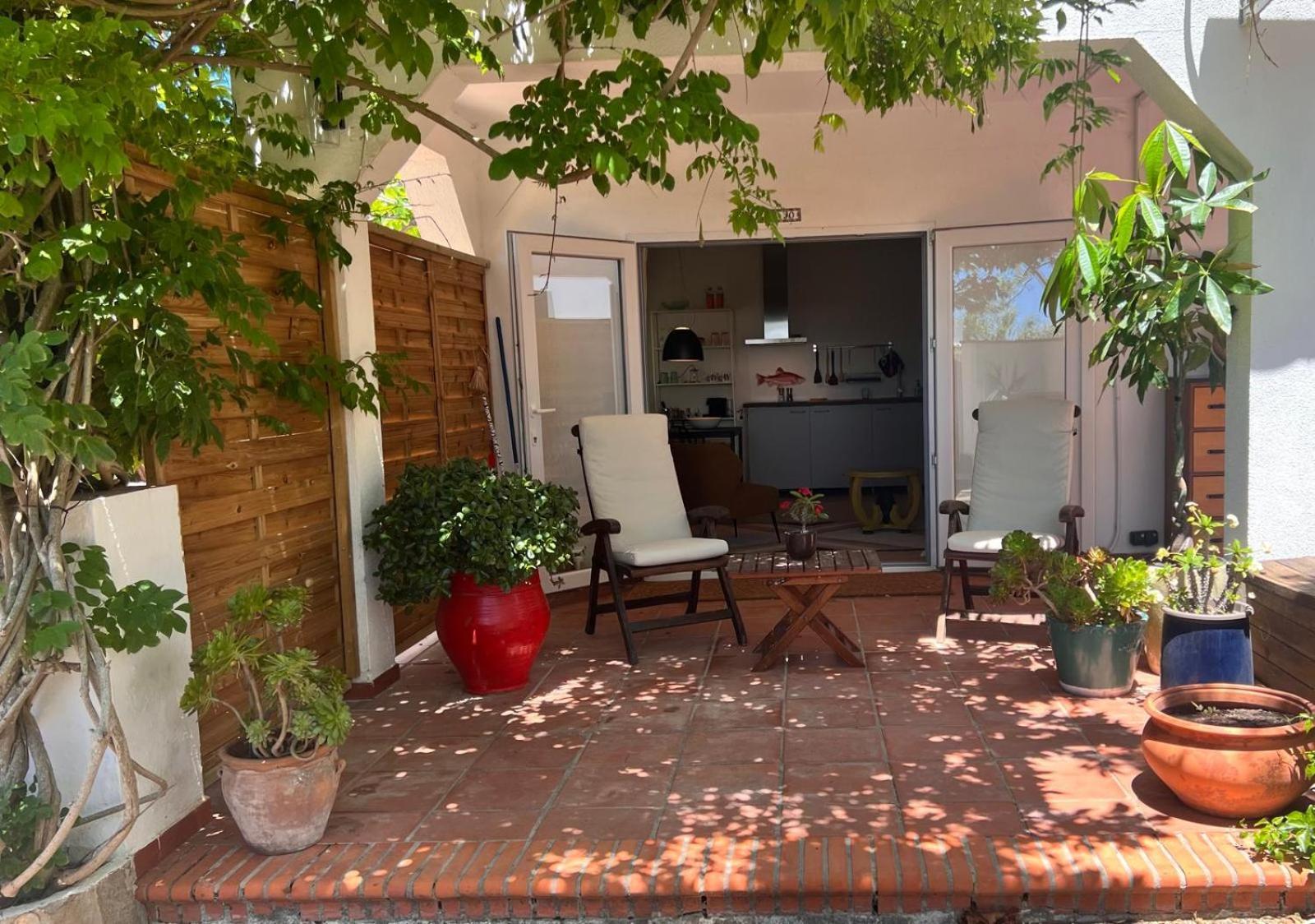 קוניל דה לה פרונטרה Arriba Stijlvol Appartement Met Zwembad En Tuin מראה חיצוני תמונה