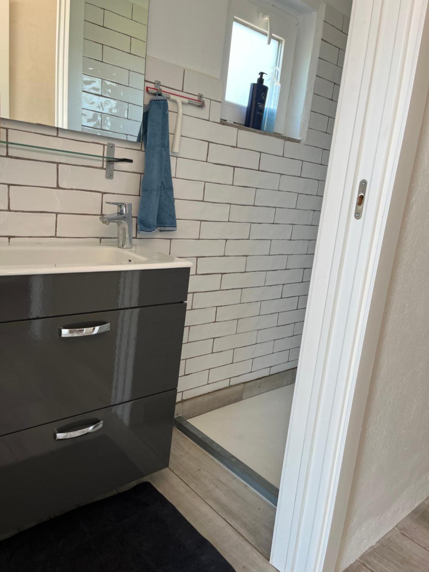 קוניל דה לה פרונטרה Arriba Stijlvol Appartement Met Zwembad En Tuin מראה חיצוני תמונה