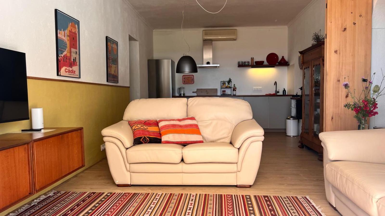 קוניל דה לה פרונטרה Arriba Stijlvol Appartement Met Zwembad En Tuin מראה חיצוני תמונה